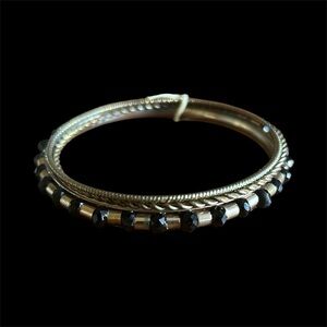 Elegant Gold and Black Bangle Set